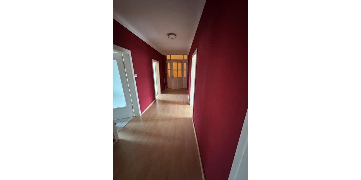 Dachgeschoßwohnung Rehlingen-Siersburg Siersburg - 4 Zimmer, 90 m&sup2;, 750&euro; | Angebot:25393481