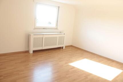 Wohnung Püttlingen - 3 Zimmer, 80 m&sup2;, 800&euro; | Angebot:26679752