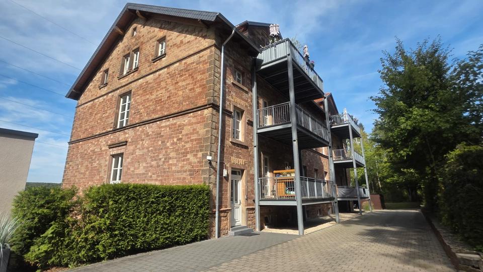 Dachgeschoßwohnung Quierschied - 3 Zimmer, 125 m&sup2;, 1.100&euro; | Angebot:26492983