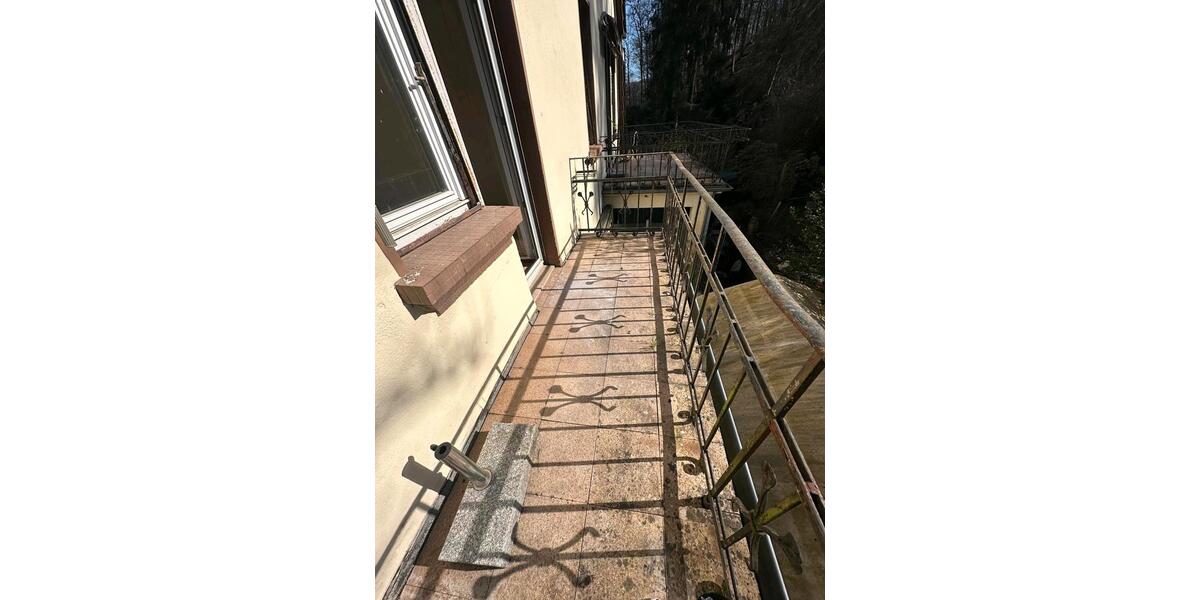 Etagenwohnung Saarbrücken Eschberg - 3 Zimmer, 100 m&sup2;, 750&euro; | Angebot:25366214