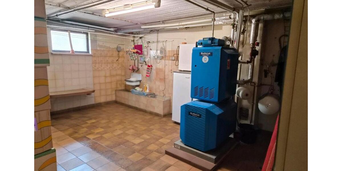 Einfamilienhaus Saarbrücken Malstatt - 7 Zimmer, 160 m&sup2;, 285.000&euro; | Angebot:26806874