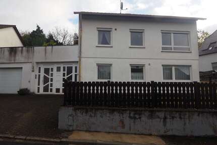 Haus Homburg - 7 Zimmer, 180 m&sup2;, 320.000&euro; | Angebot:25869808