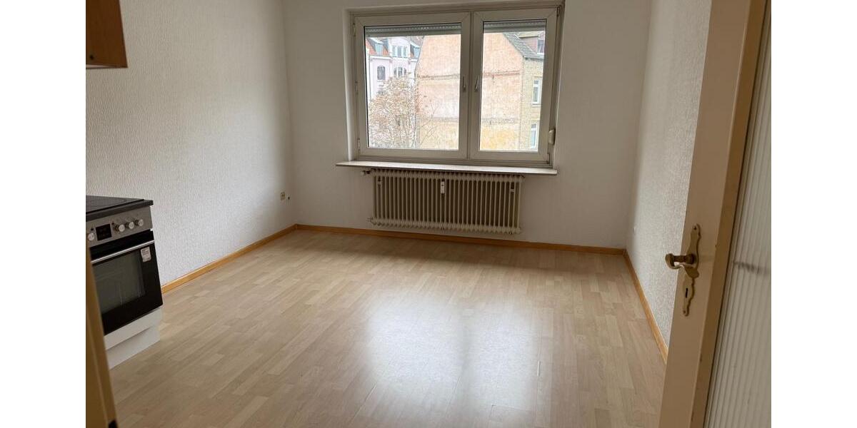 Etagenwohnung Saarbrücken Kieselhumes - 1.5 Zimmer, 45 m&sup2;, 390&euro; | Angebot:25099919