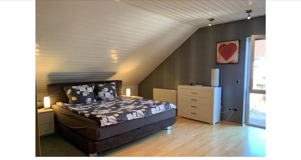 Dachgeschoßwohnung Lebach - 3 Zimmer, 140 m&sup2; | Angebot:25279544