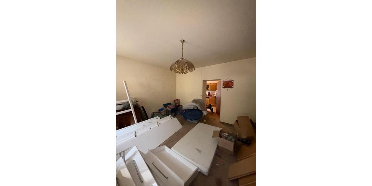 Reihenhaus Sulzbach (Saar) - 9 Zimmer, 229 m&sup2;, 140.000&euro; | Angebot:26642930