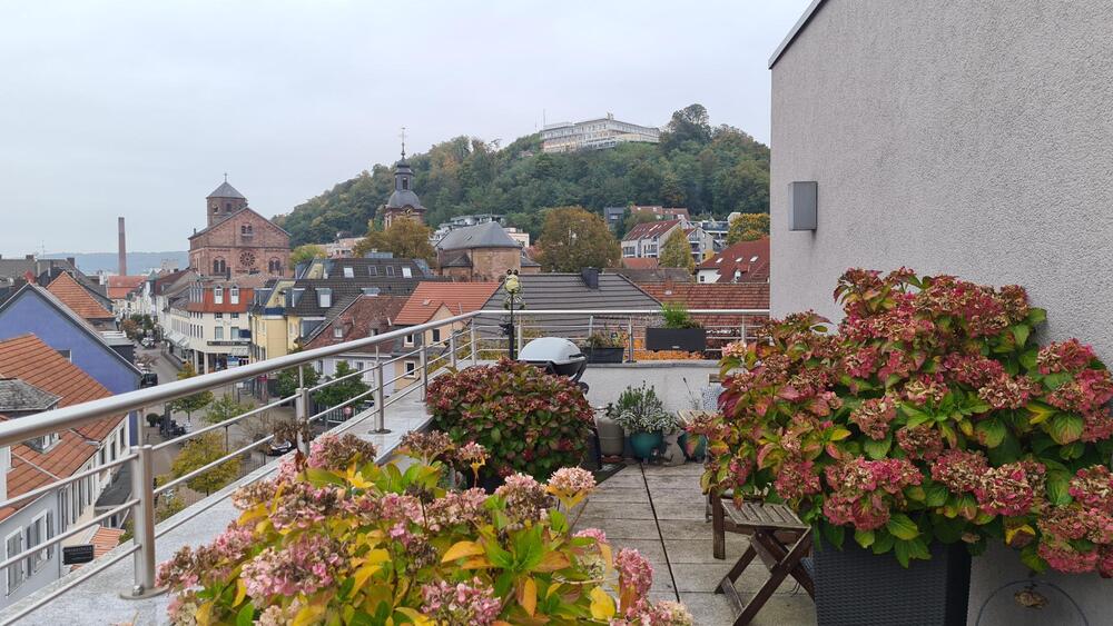 Exklusives Penthouse mit Fernblick in Innenstadtlage von Homburg - Penthouse Homburg | Angebot:26881845