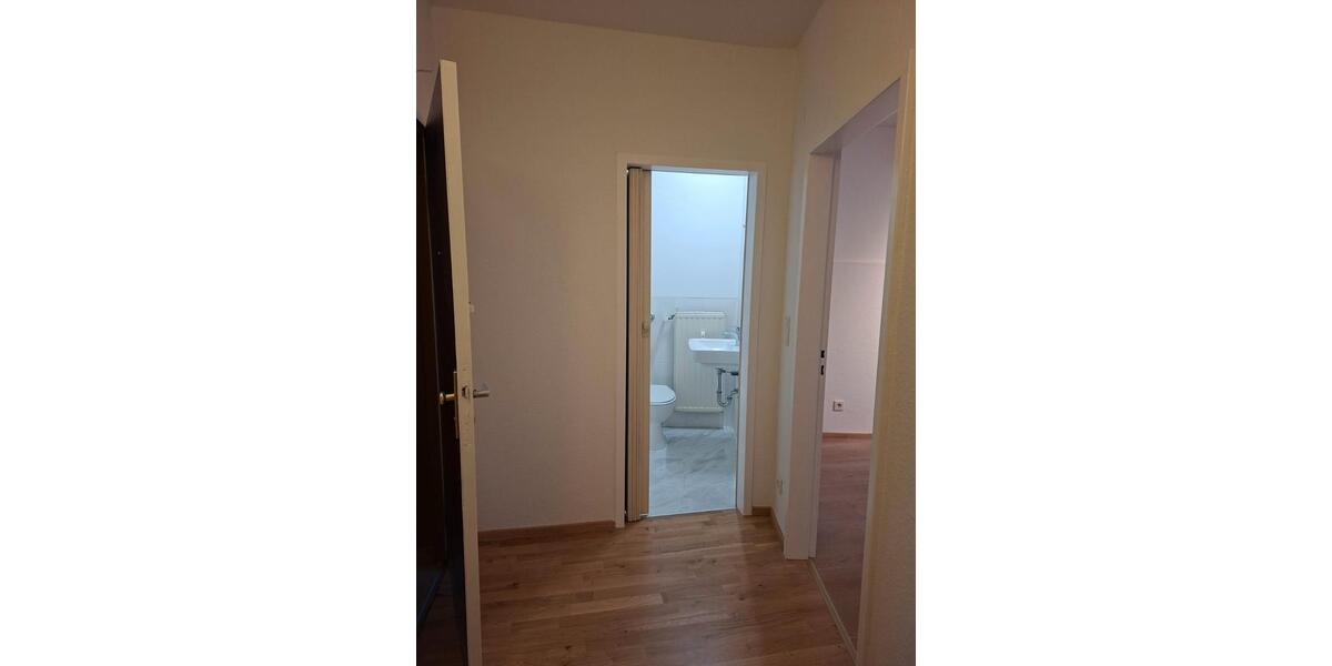 Etagenwohnung Saarbrücken West - 1 Zimmer, 45 m&sup2;, 410&euro; | Angebot:25833115