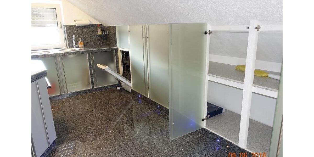 Dachgeschoßwohnung Saarbrücken West - 3 Zimmer, 83 m&sup2;, 570&euro; | Angebot:26630201