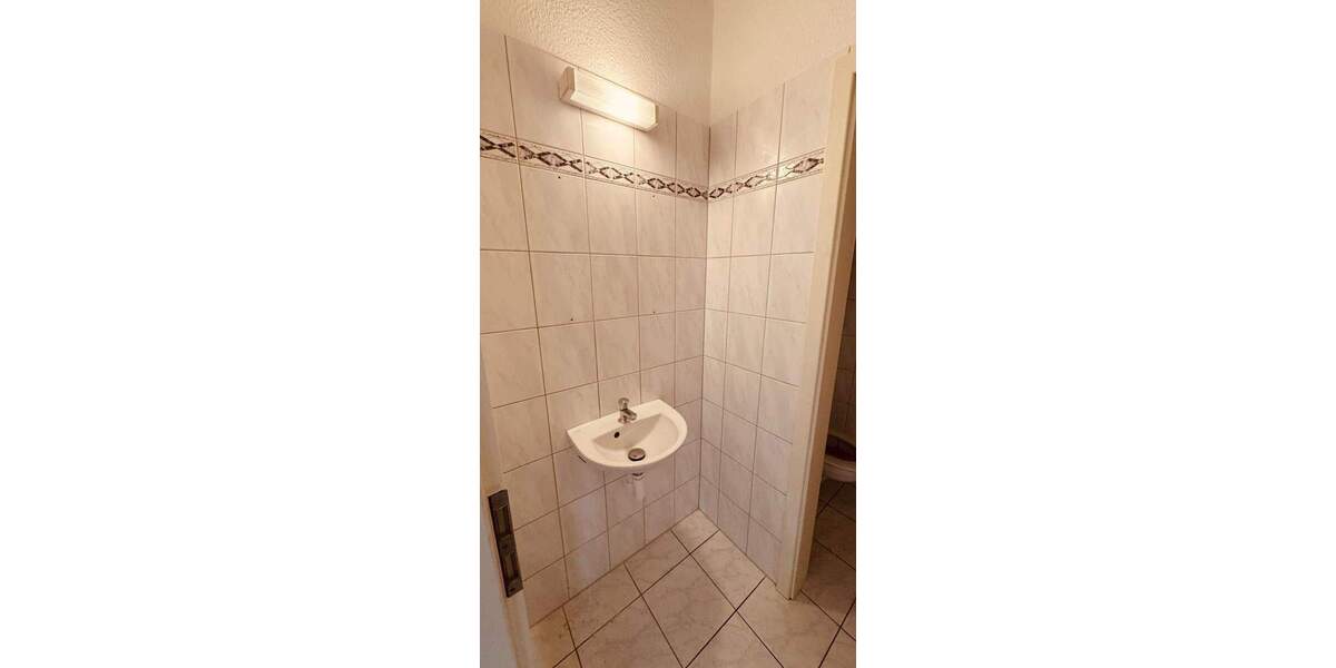 Zimmer Saarbrücken St Johann - 3 Zimmer, 94 m&sup2;, 665&euro; | Angebot:25699912