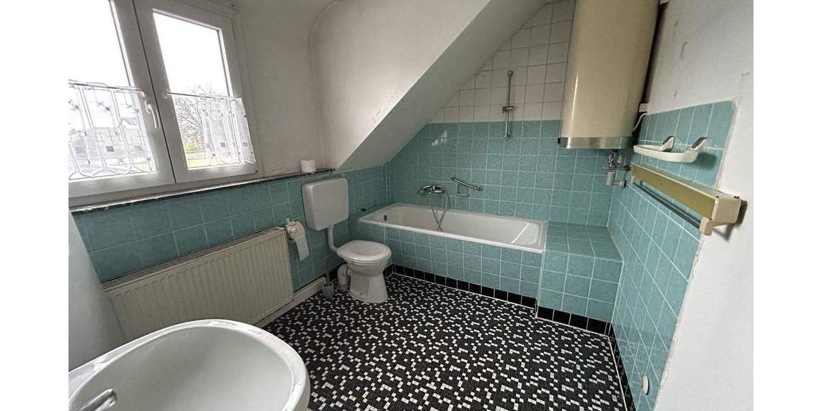 Mehrfamilienhaus, Wohnhaus Merchweiler - 1 Zimmer, 332 m&sup2;, 325.000&euro; | Angebot:25741215