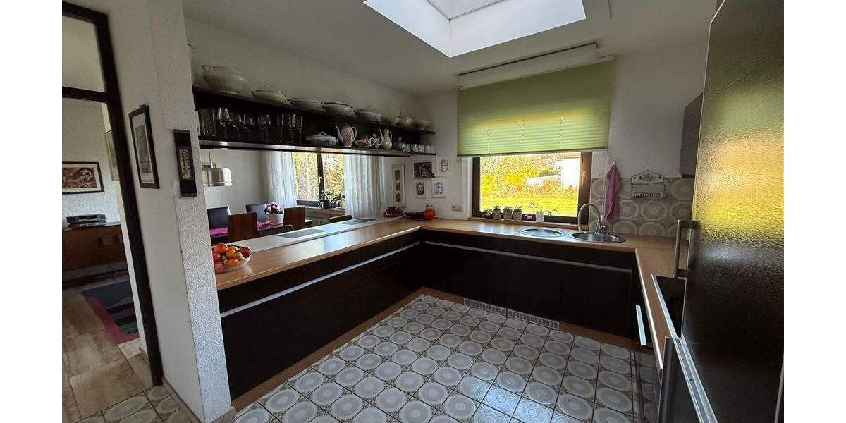 Bungalow Wadgassen - 8 Zimmer, 212 m&sup2;, 459.000&euro; | Angebot:25661328