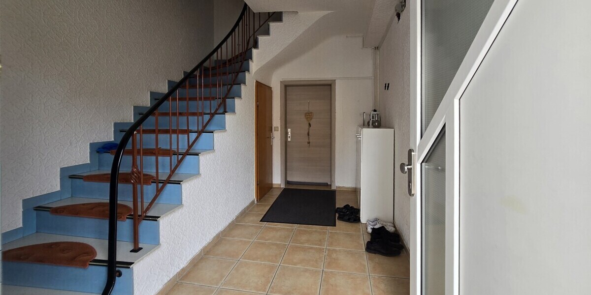 2-3 Familienhaus in Schmelz Zentrum - Zweifamilienhaus Schmelz / Bettingen Bettingen | Angebot:27010288