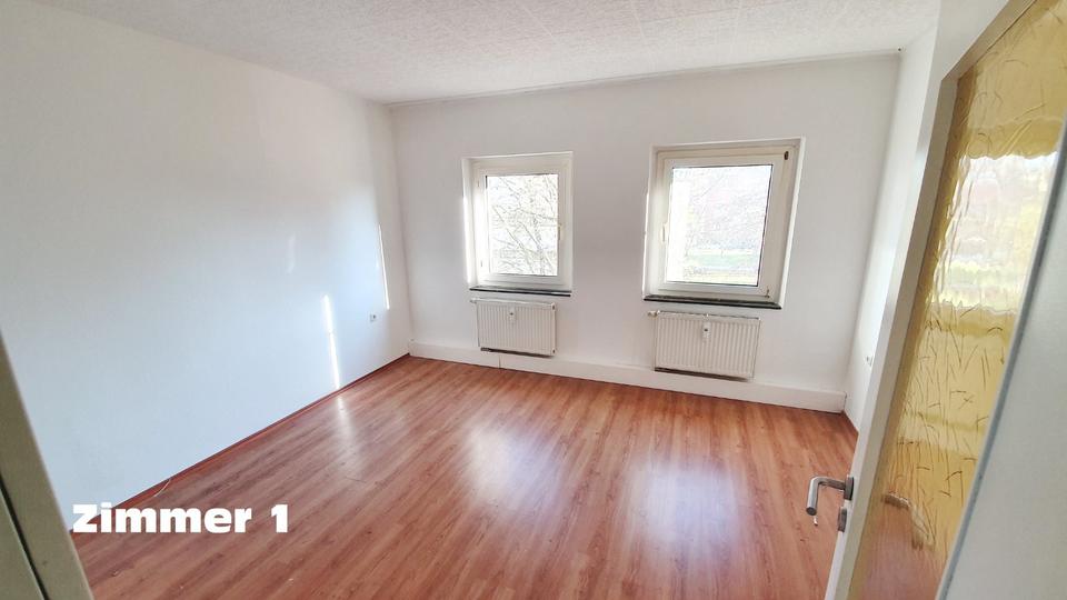 Etagenwohnung Völklingen - 2 Zimmer, 77 m&sup2;, 520&euro; | Angebot:25780708