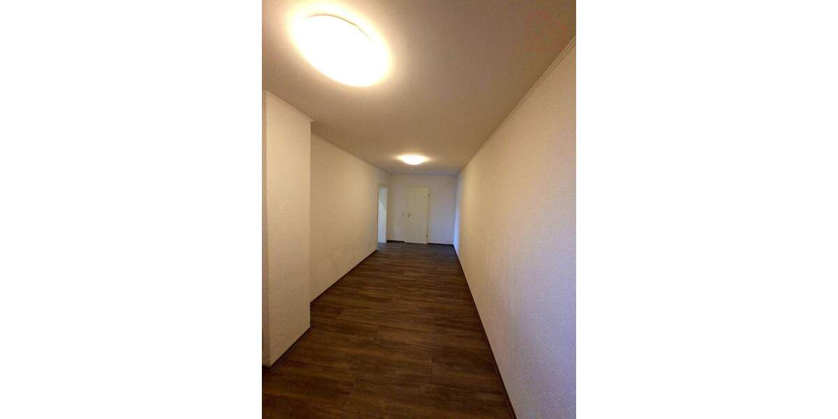 Etagenwohnung Neunkirchen/Saar Innenstadt - 2 Zimmer, 95 m&sup2;, 135.000&euro; | Angebot:25673997