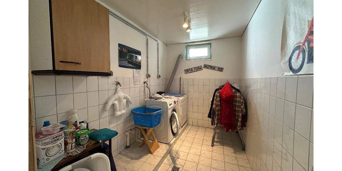 Mehrfamilienhaus, Wohnhaus Blieskastel Niederwürzbach - 5 Zimmer, 190 m&sup2;, 299.000&euro; | Angebot:25705994