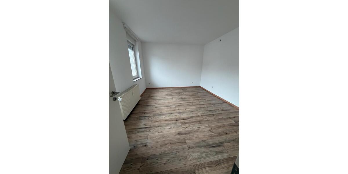 Etagenwohnung Saarbrücken West - 3 Zimmer, 75 m&sup2;, 650&euro; | Angebot:25919203