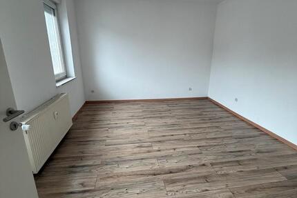Wohnung Saarbrücken West - 3 Zimmer, 75 m&sup2;, 650&euro; | Angebot:25919203