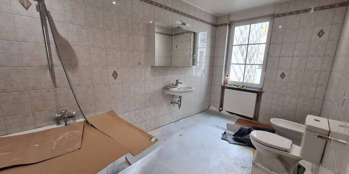Etagenwohnung Saarbrücken St Arnual - 5 Zimmer, 98 m&sup2;, 1.000&euro; | Angebot:26470997