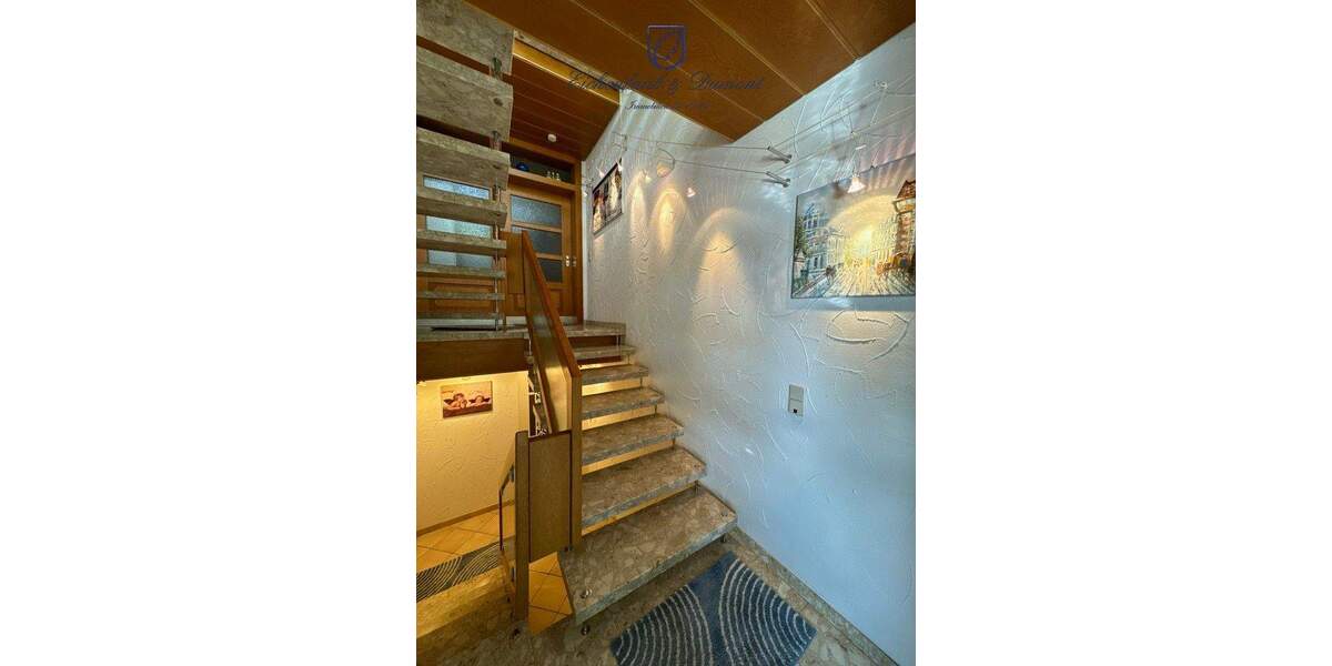 Mehrfamilienhaus, Wohnhaus Schwalbach - 8 Zimmer, 217 m&sup2;, 490.000&euro; | Angebot:25779317