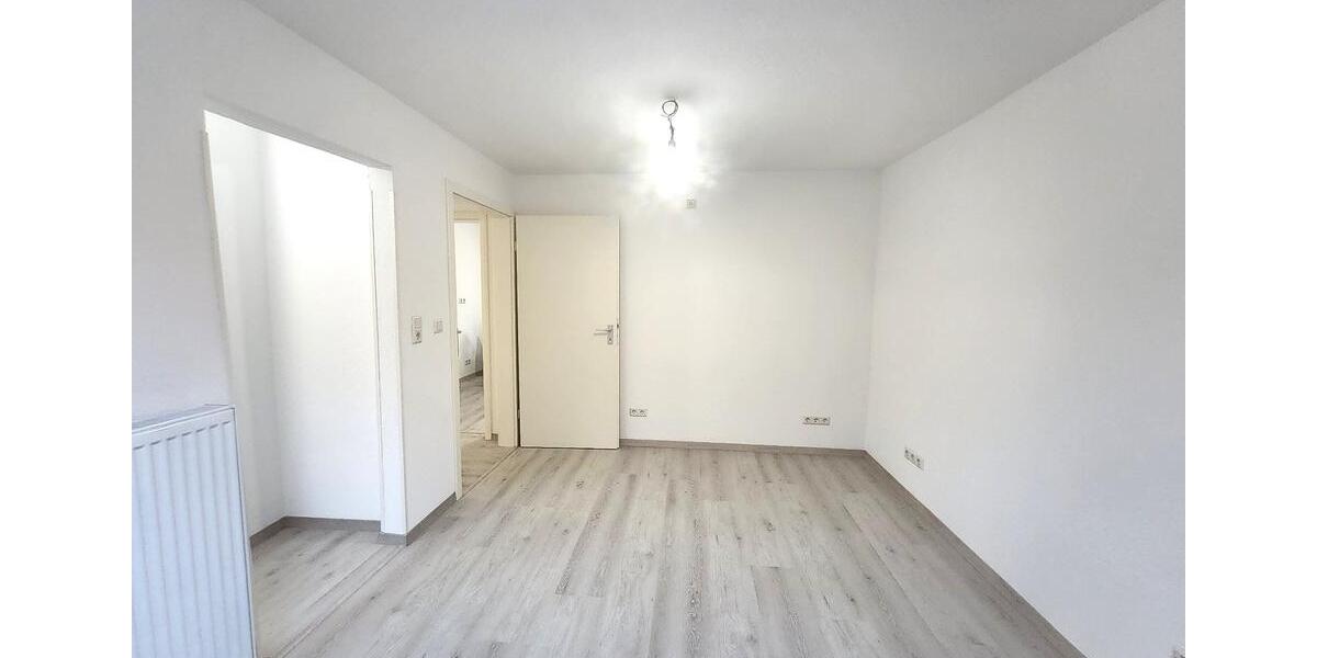 Dachgeschoßwohnung Saarbrücken Eschberg - 2.5 Zimmer, 51 m&sup2;, 560&euro; | Angebot:25840287