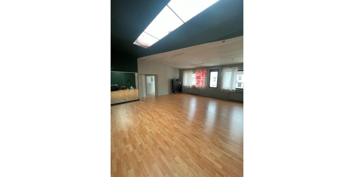 Gewerbeobjekt Saarbrücken Neue Bremm - 450&euro; | Angebot:25892672