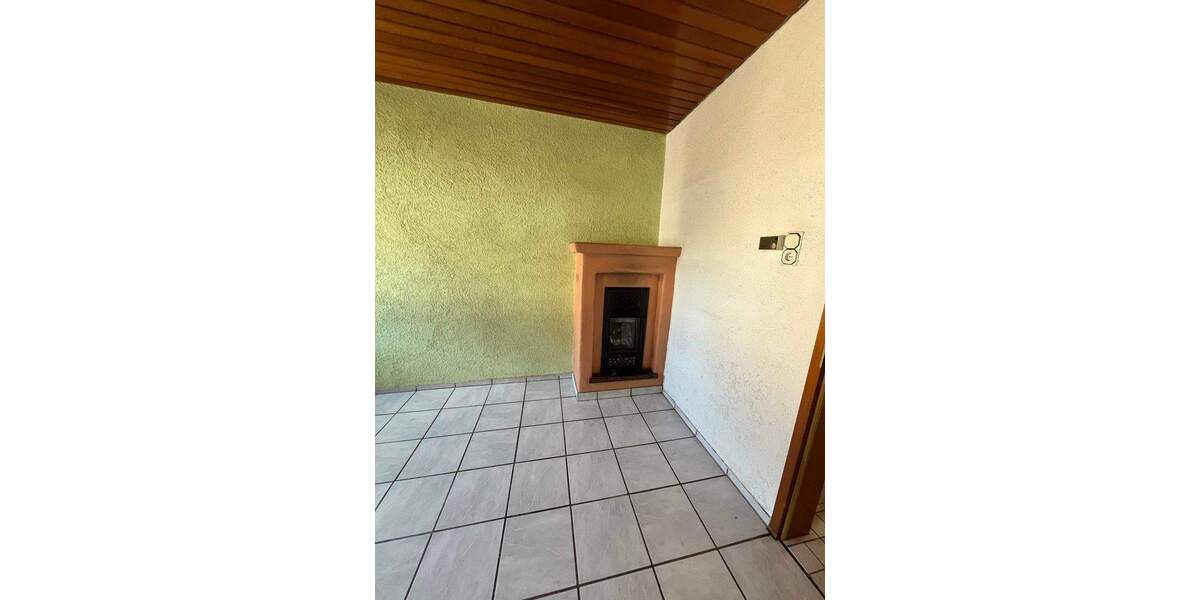 Einfamilienhaus Spiesen-Elversberg Elversberg - 7 Zimmer, 150 m&sup2;, 140.000&euro; | Angebot:25877225