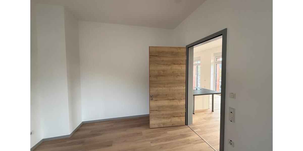 Etagenwohnung Saarbrücken Brebach-Fechingen - 3 Zimmer, 64 m&sup2;, 980&euro; | Angebot:25853641