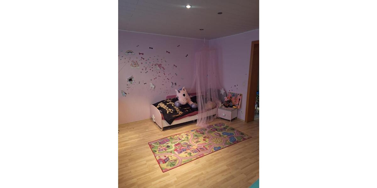 Reihenhaus Püttlingen - 7 Zimmer, 231 m&sup2;, 224.000&euro; | Angebot:25830409