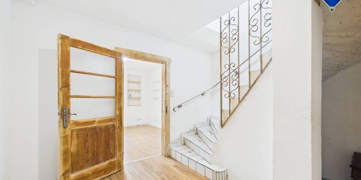 Reihenmittelhaus Dillingen / Diefflen Diefflen - 3 Zimmer, 132 m&sup2;, 145.000&euro; | Angebot:26092908