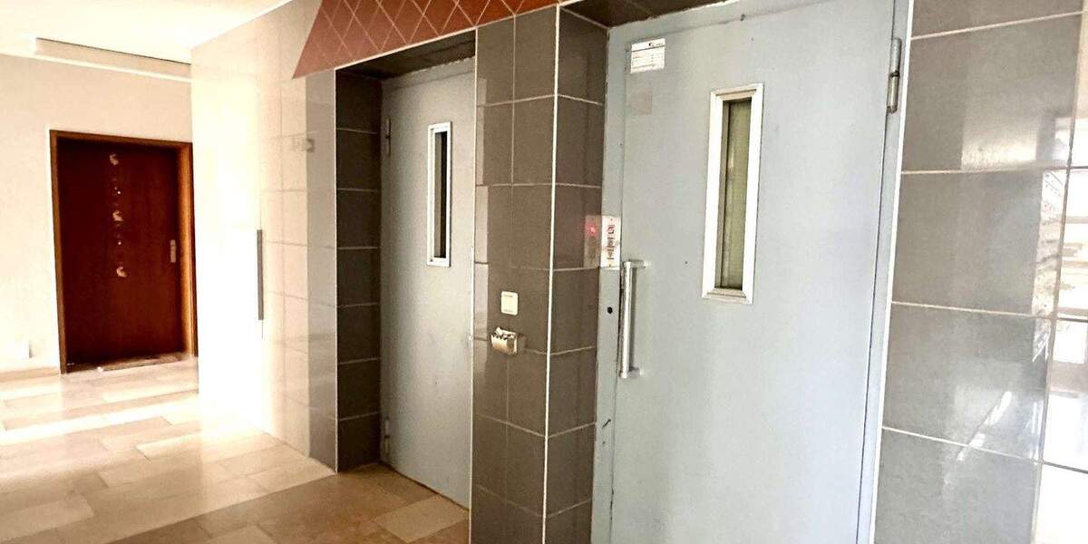 Etagenwohnung Dillingen/Saar Dillingen - 3 Zimmer, 91 m&sup2;, 135.000&euro; | Angebot:25670986