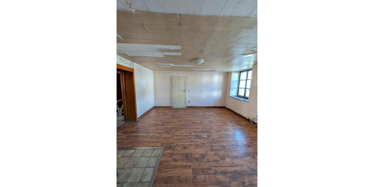 Bauernhaus, Landhaus Rehlingen-Siersburg Siersburg - 7 Zimmer, 160 m&sup2;, 199.000&euro; | Angebot:25922411