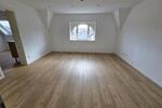Dachgeschoßwohnung Riegelsberg - 4 Zimmer, 110 m&sup2;, 750&euro; | Angebot:25960878