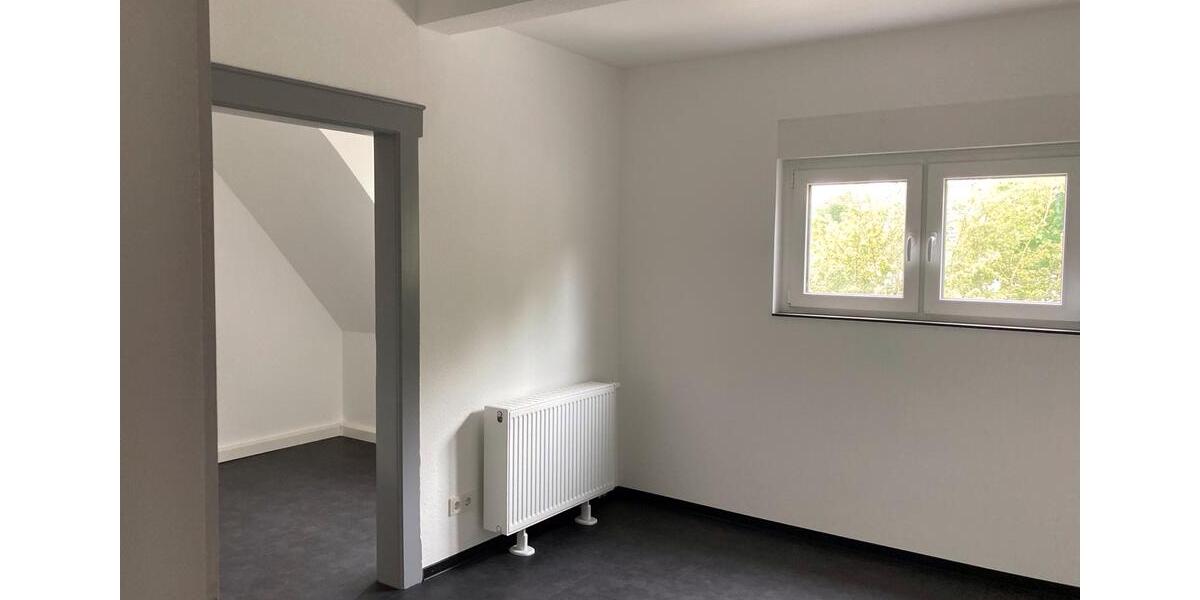 Dachgeschoßwohnung Saarbrücken - 2.5 Zimmer, 57 m&sup2;, 640&euro; | Angebot:26640022