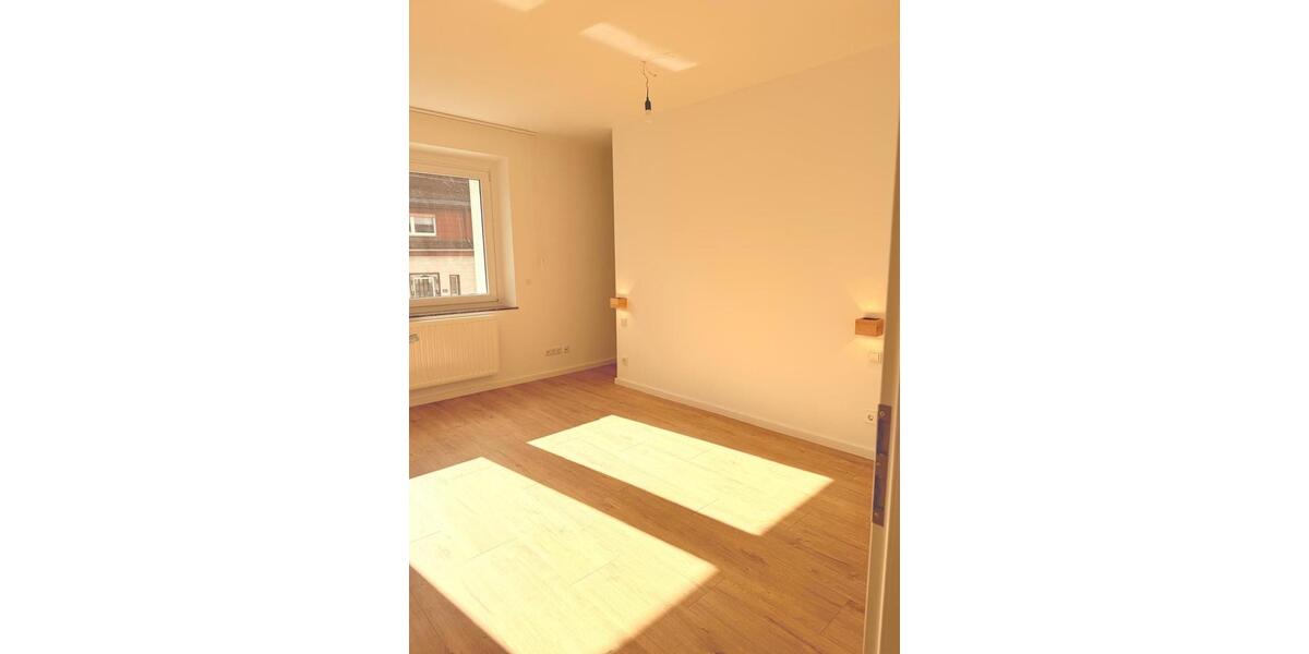 Etagenwohnung Wadgassen - 4 Zimmer, 100 m&sup2;, 950&euro; | Angebot:25751176