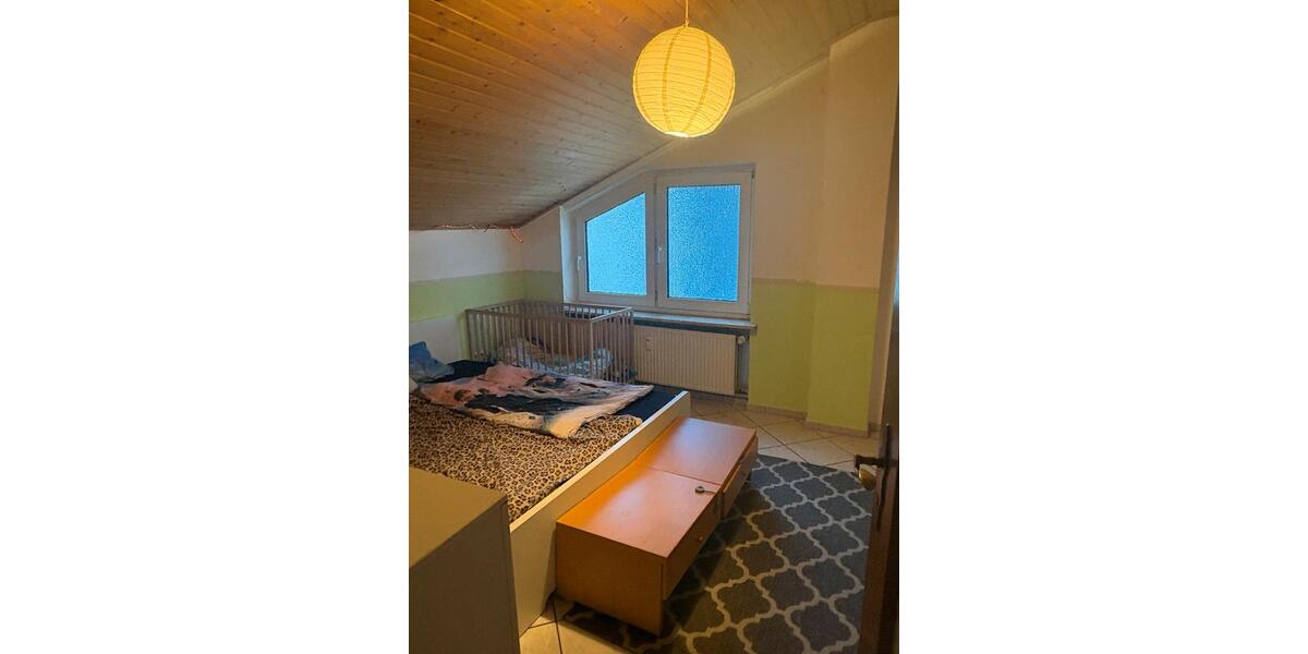 Dachgeschoßwohnung Völklingen - 3 Zimmer, 110 m&sup2;, 700&euro; | Angebot:25284881