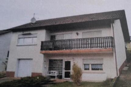 Haus Tholey - 4 Zimmer, 194 m&sup2;, 235.000&euro; | Angebot:22269531