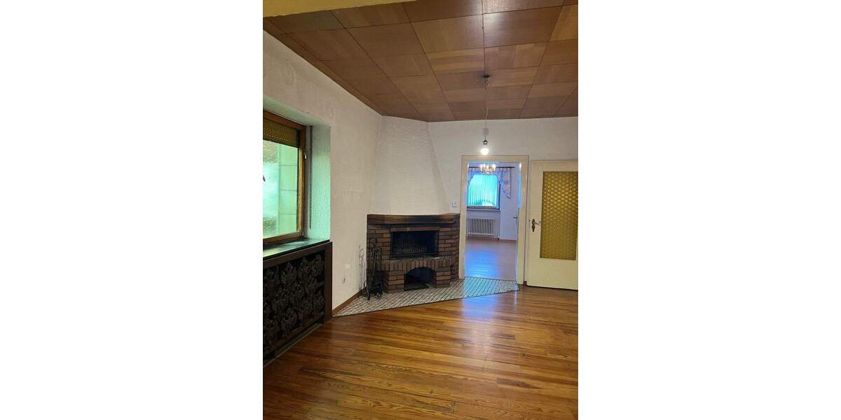 Einfamilienhaus Lebach - 6 Zimmer, 148 m&sup2;, 159.000&euro; | Angebot:25663147