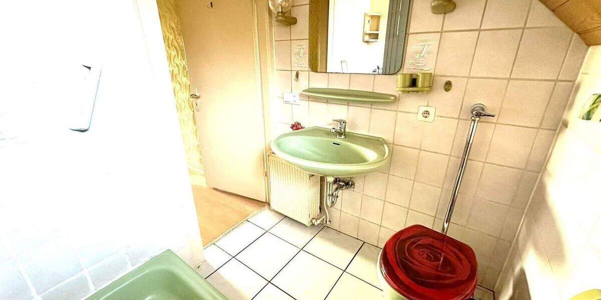 Einfamilienhaus Quierschied - 6 Zimmer, 148 m&sup2;, 114.900&euro; | Angebot:25771919