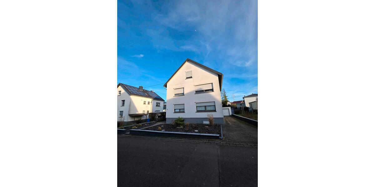 Mehrfamilienhaus, Wohnhaus Völklingen - 9 Zimmer, 165 m&sup2;, 339.000&euro; | Angebot:25882489