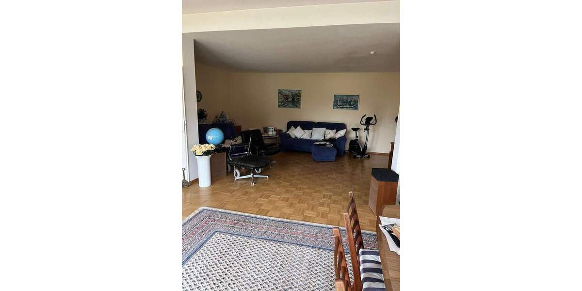 Etagenwohnung Saarbrücken Malstatt - 4 Zimmer, 130 m&sup2;, 1.200&euro; | Angebot:26377180