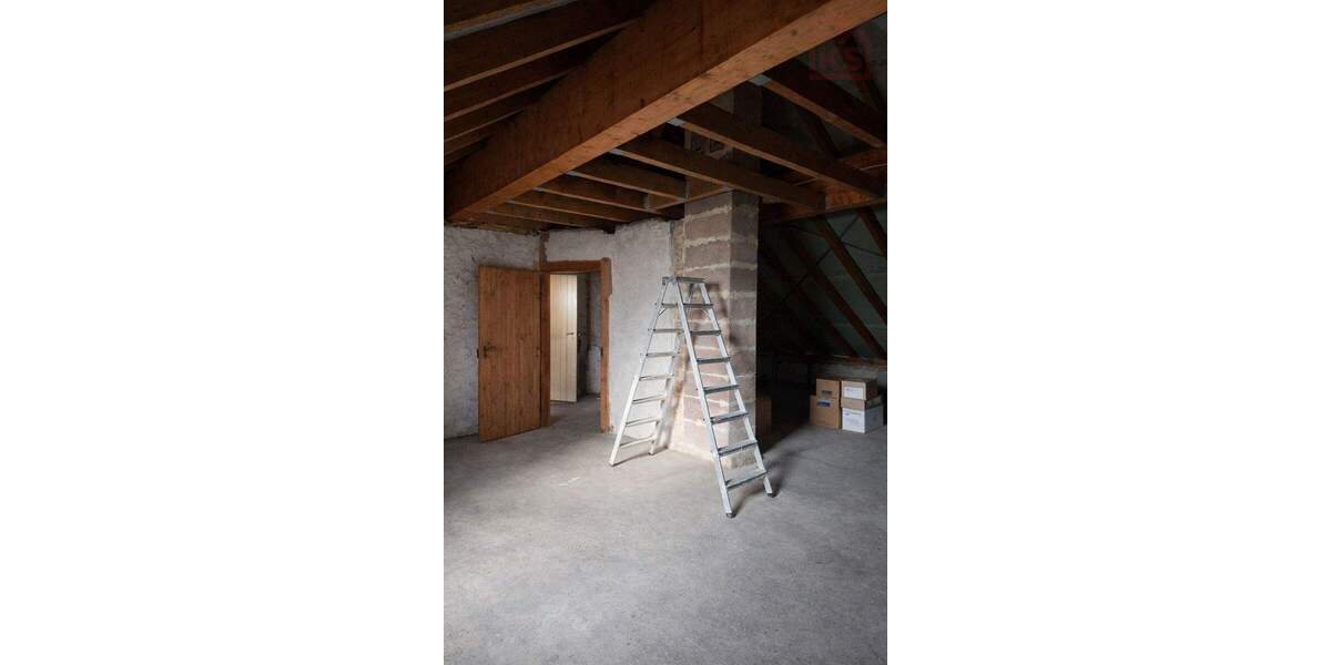 Mehrfamilienhaus, Wohnhaus Dillingen / Diefflen Diefflen - 4 Zimmer, 170 m&sup2;, 219.000&euro; | Angebot:25835440