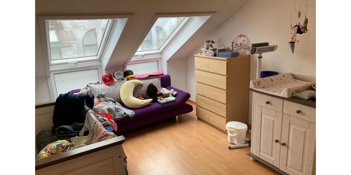 Dachgeschoßwohnung Saarlouis - 6 Zimmer, 116 m&sup2;, 240.000&euro; | Angebot:26145652