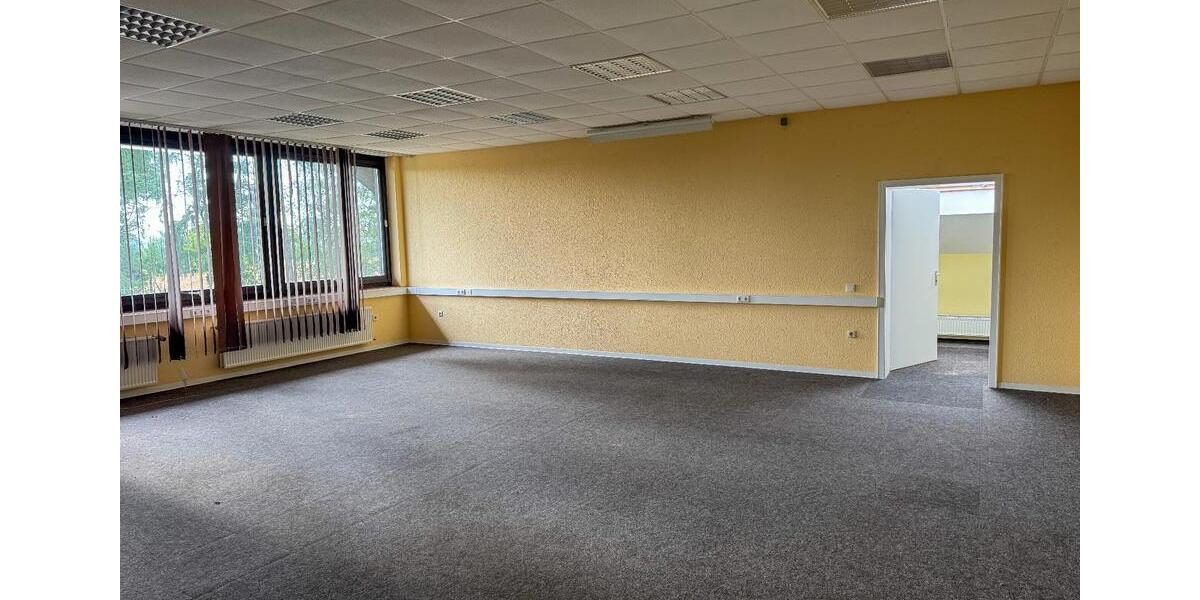 Gewerbeobjekt Schwalbach - 1.600&euro; | Angebot:21734962