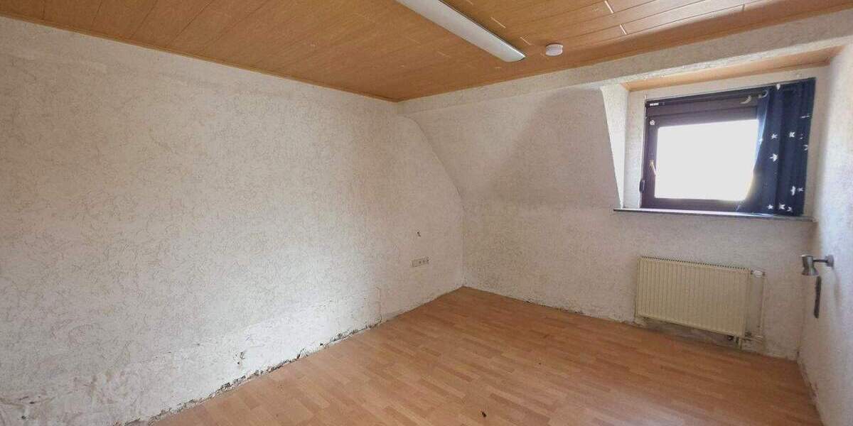 Doppelhaushälfte Saarland - Quierschied Fischbach - 5 Zimmer, 145 m&sup2;, 225.000&euro; | Angebot:25846095
