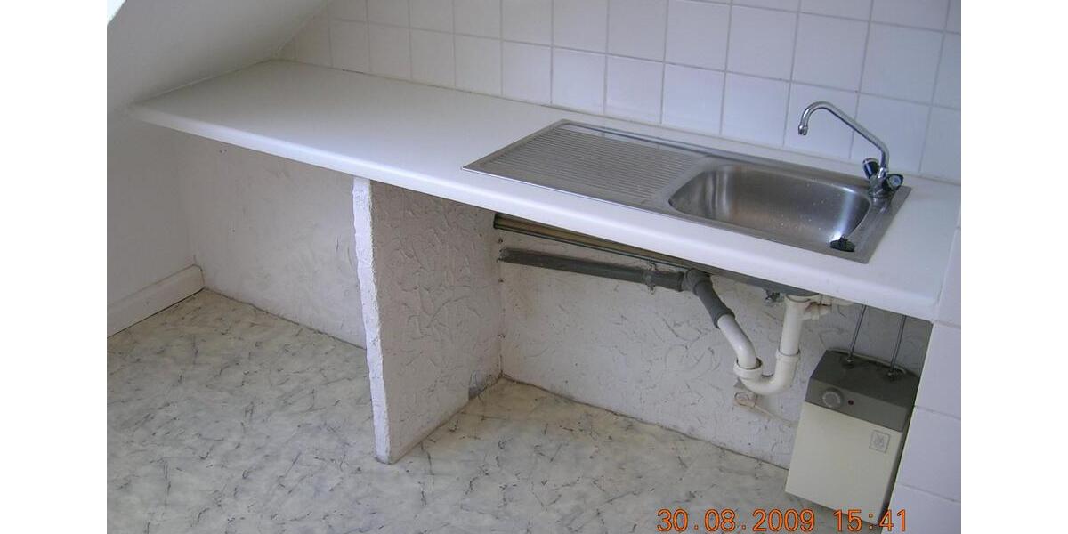Dachgeschoßwohnung Saarbrücken West - 2 Zimmer, 40 m&sup2;, 310&euro; | Angebot:25614161