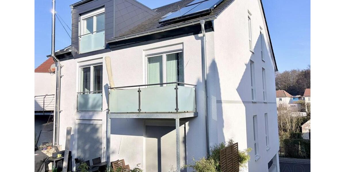 Dachgeschoßwohnung Sankt Ingbert - 2 Zimmer, 71 m&sup2;, 790&euro; | Angebot:25904967