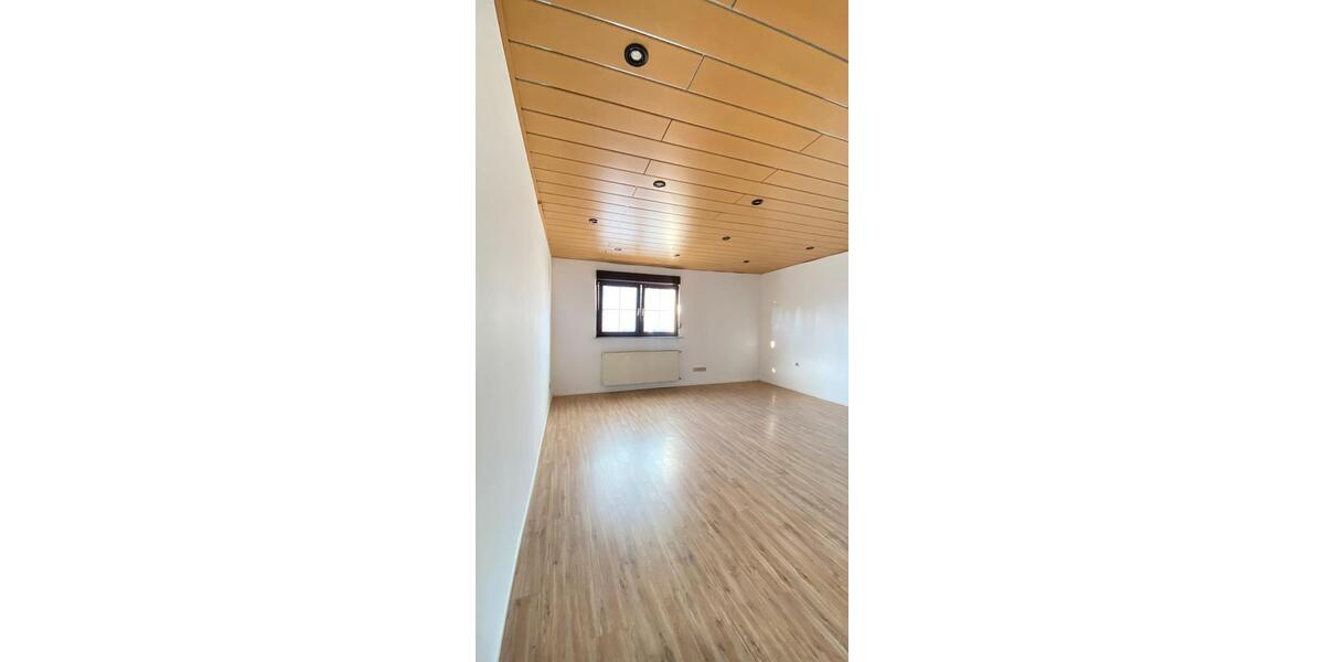 Etagenwohnung Püttlingen - 3 Zimmer, 95 m&sup2;, 630&euro; | Angebot:25834090