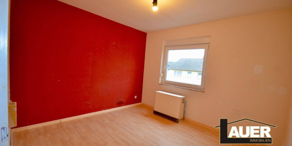 Etagenwohnung Saarlouis Fraulautern - 5 Zimmer, 110 m&sup2;, 179.000&euro; | Angebot:25666075