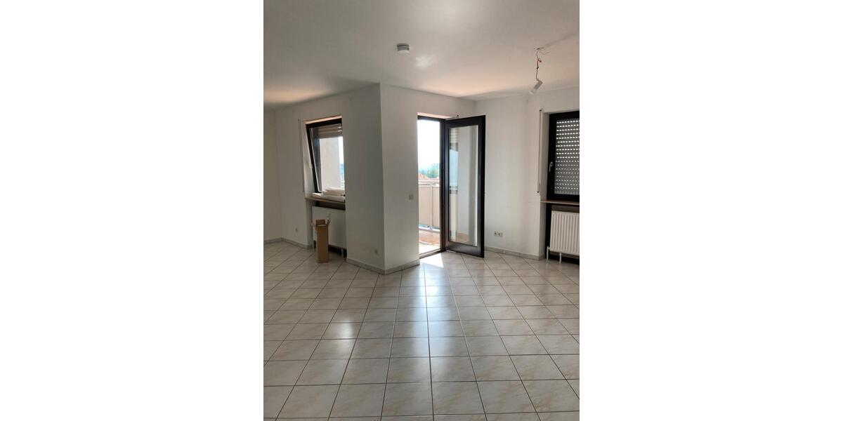 Etagenwohnung Friedrichsthal - 3 Zimmer, 86 m&sup2;, 630&euro; | Angebot:25400658