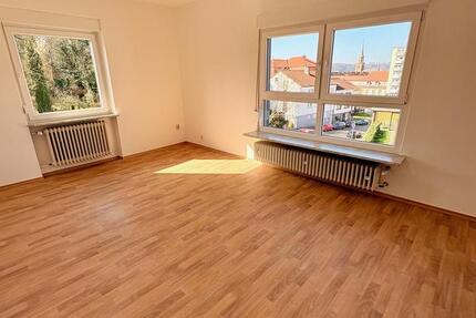 Wohnung Zweibrücken - 3 Zimmer, 90 m&sup2;, 720&euro; | Angebot:25375598